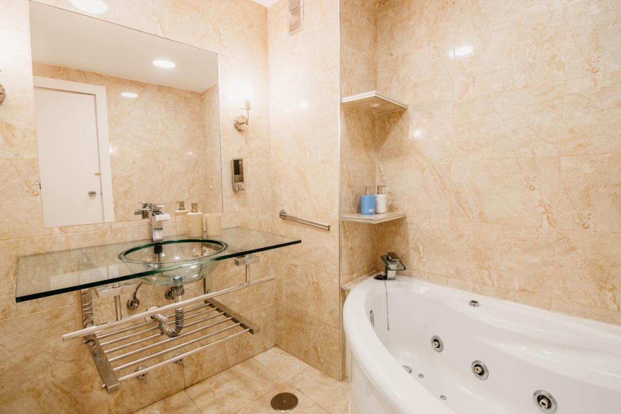 Tuguest Maria Luisa Apartment Granada Dış mekan fotoğraf